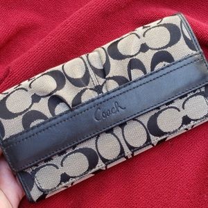 Coach Daisy Signature Wallet